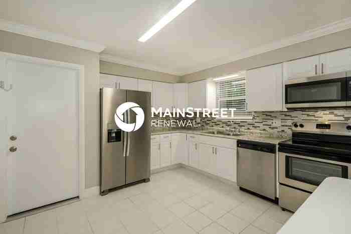 1227 Arbor Cir - Photo 7 of 14