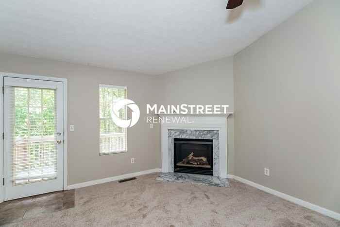 2455 Meredith Walk - Photo 4 of 17