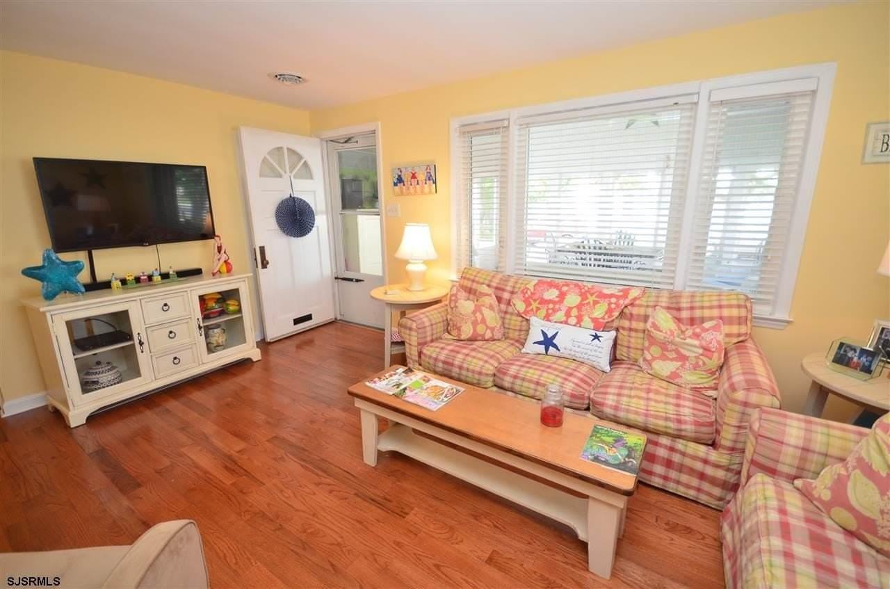 123 N 34th Ave - Photo 5 of 22