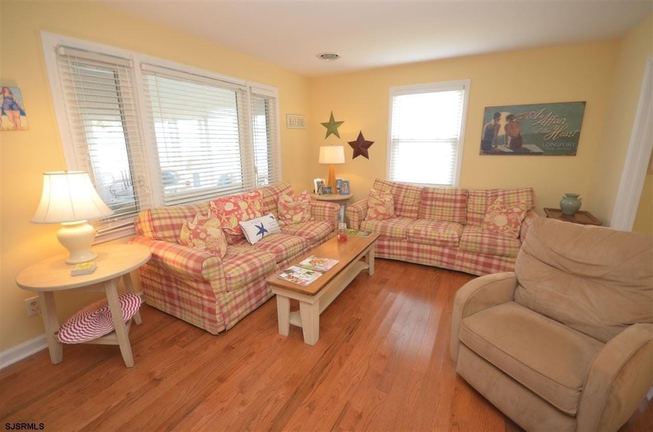 123 N 34th Ave - Photo 7 of 22
