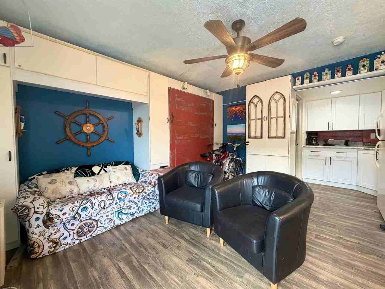 3501 Boardwalk - Photo 2 of 10