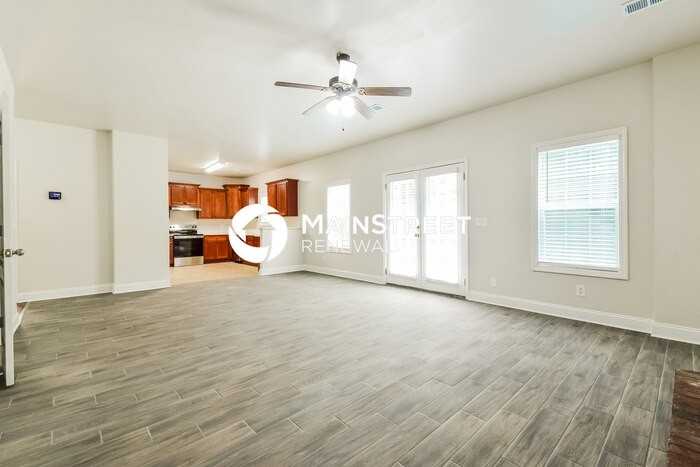 111 Iverson Pl - Photo 5 of 18
