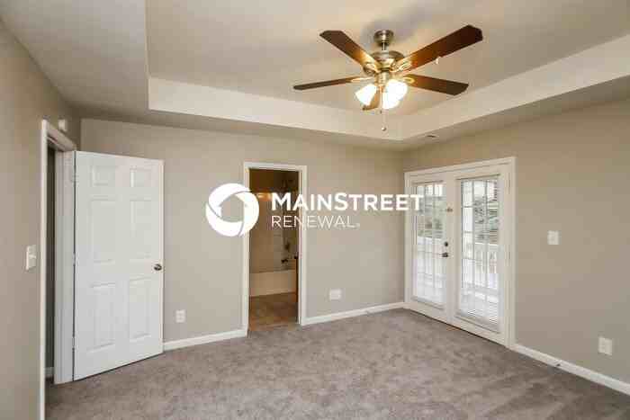 2412 Lakewood Ave Sw - Photo 6 of 17