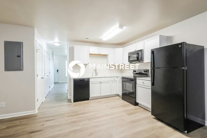 2541 Rowan St - Photo 6 of 18