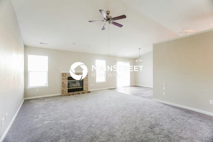 9540 Lorton Cir - Photo 3 of 16