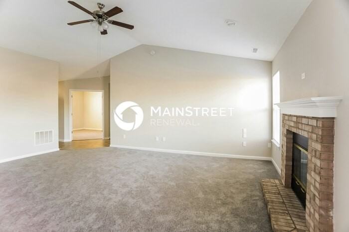 9540 Lorton Cir - Photo 4 of 16