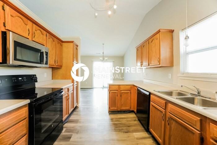 9540 Lorton Cir - Photo 7 of 16
