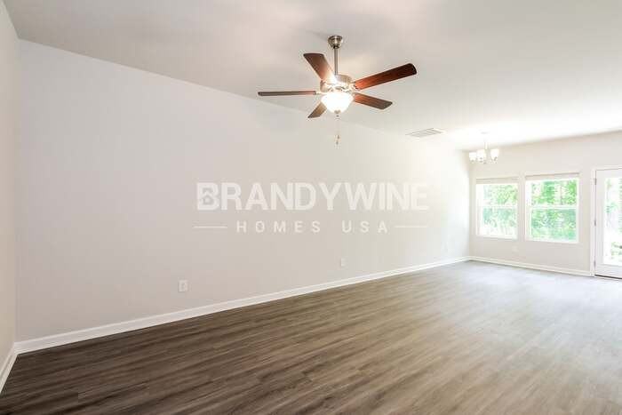 979 Coosaw Pl - Photo 5 of 38