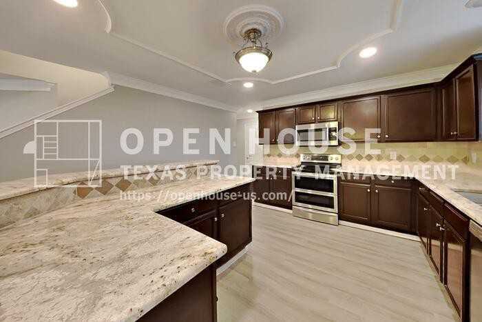 345 Chalkstone Dr - Photo 7 of 22