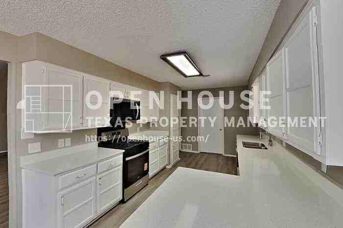 1562 Tiffany Forest Ln - Photo 7 of 21