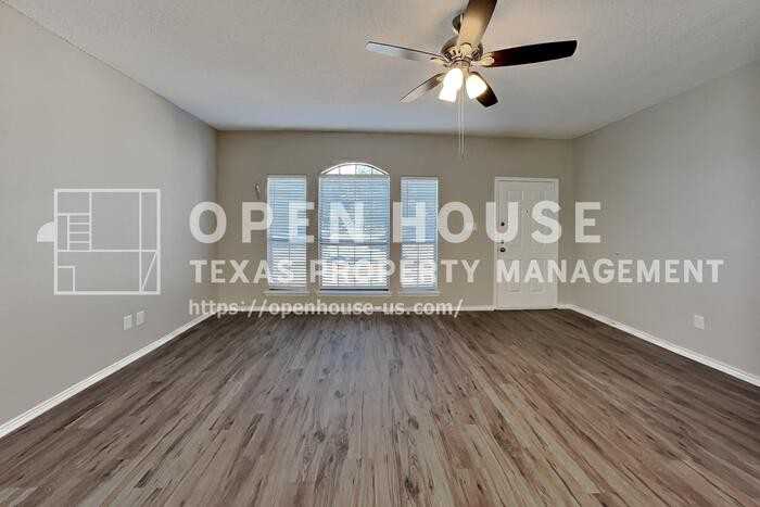 4820 Ashton Ave - Photo 4 of 23