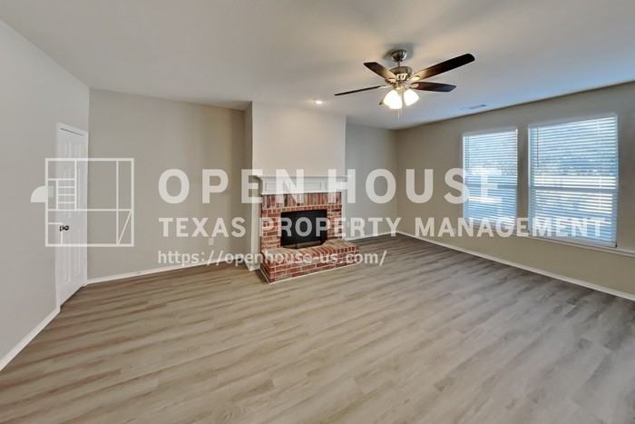 4328 Highgate Rd - Photo 6 of 25