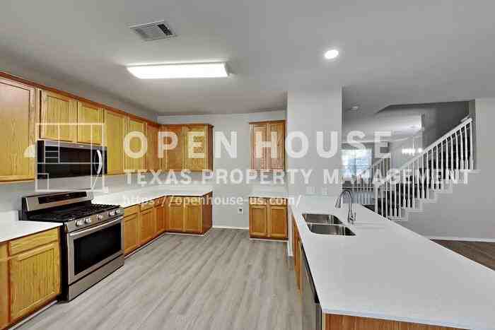 4328 Highgate Rd - Photo 7 of 25