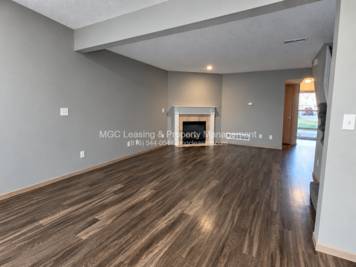 1013 Garden Way - Photo 5 of 22