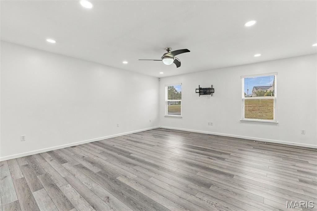 621 Falling Brook Dr - Photo 6 of 48