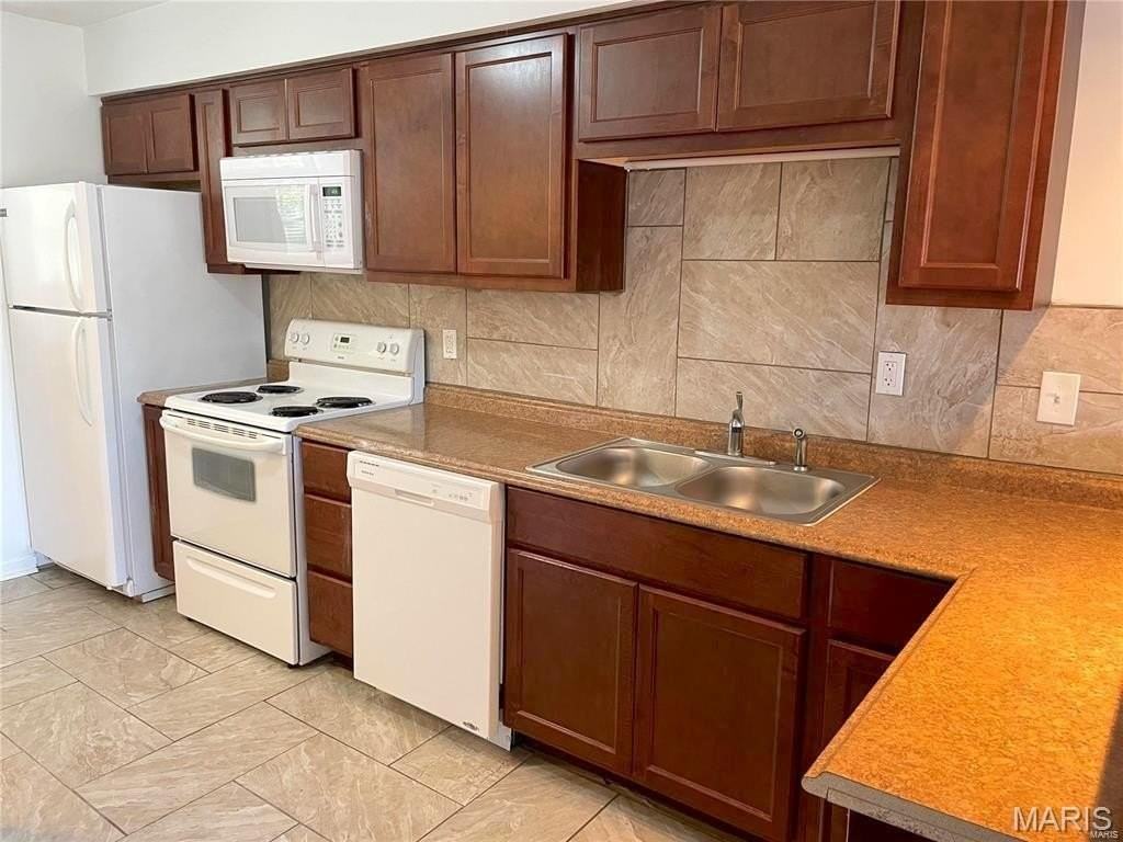 601 White Oak Dr #1 - Photo 4 of 12