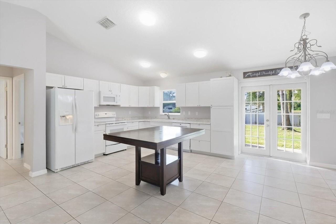 8372 Se 156th St - Photo 5 of 28
