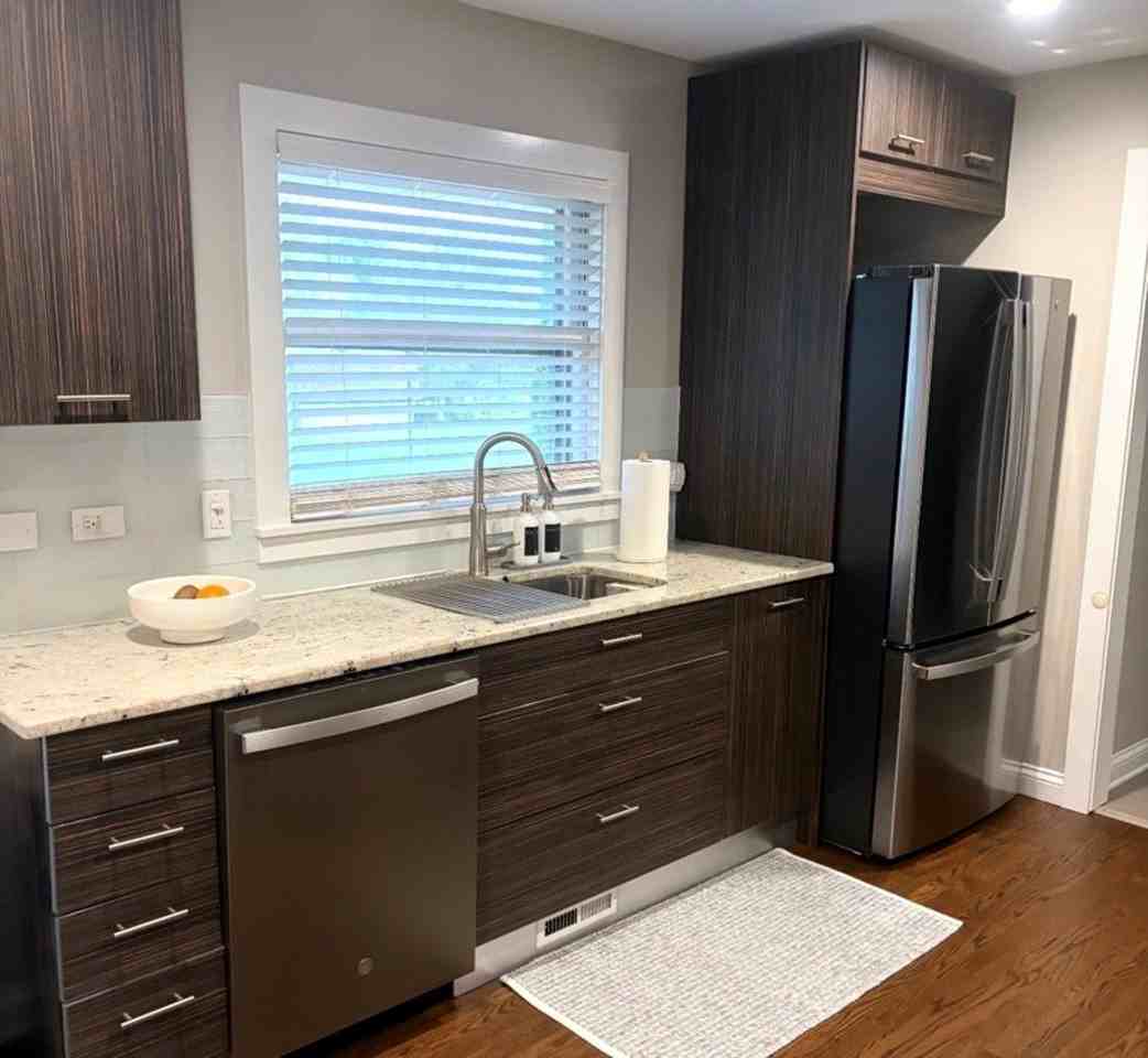 51 Parklane Dr - Photo 3 of 10