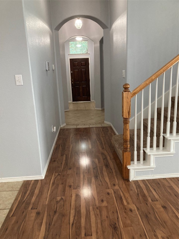 11706 La Grange Dr - Photo 2 of 36
