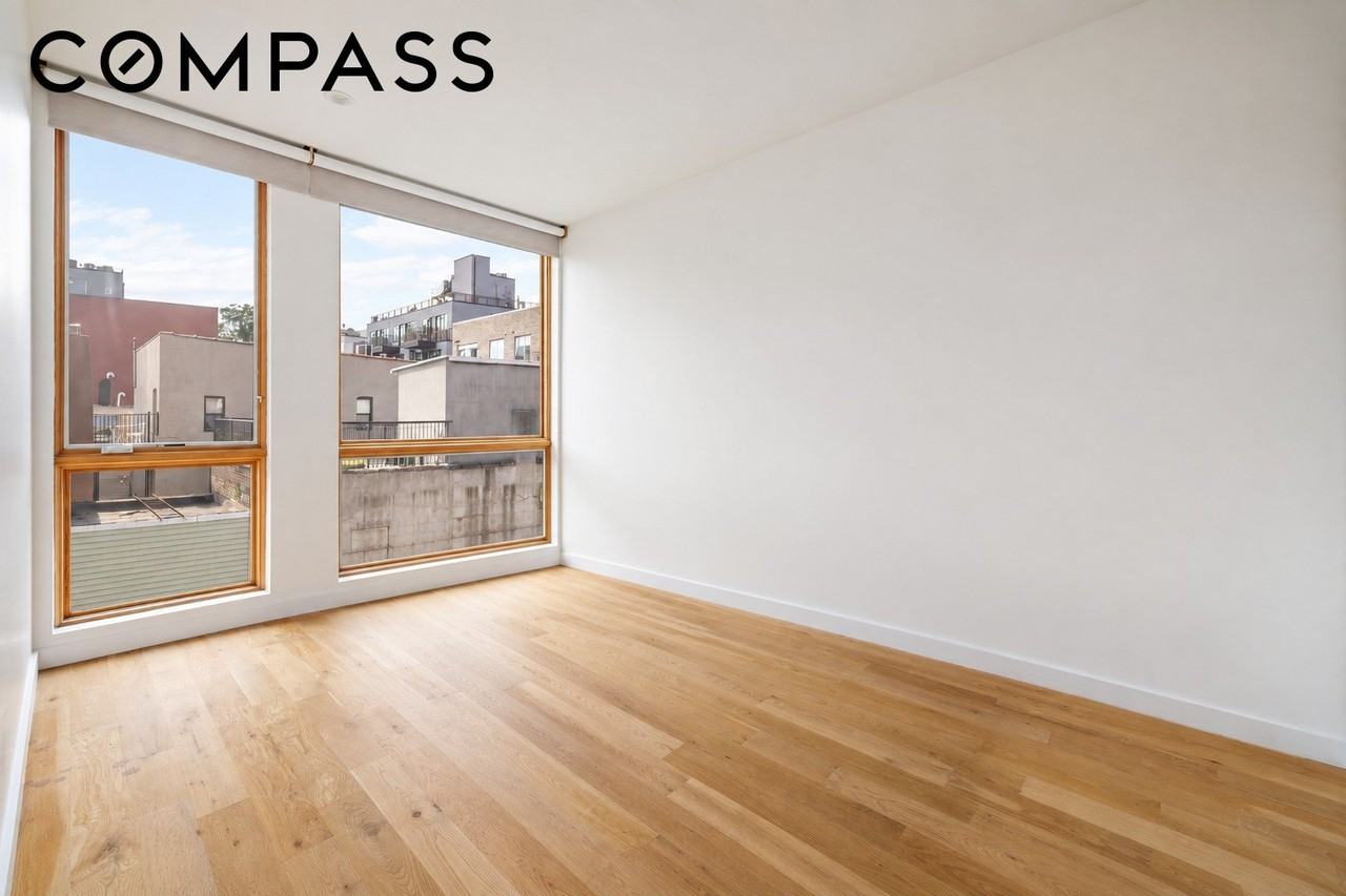 168 Evergreen Ave #3B - Photo 3 of 6
