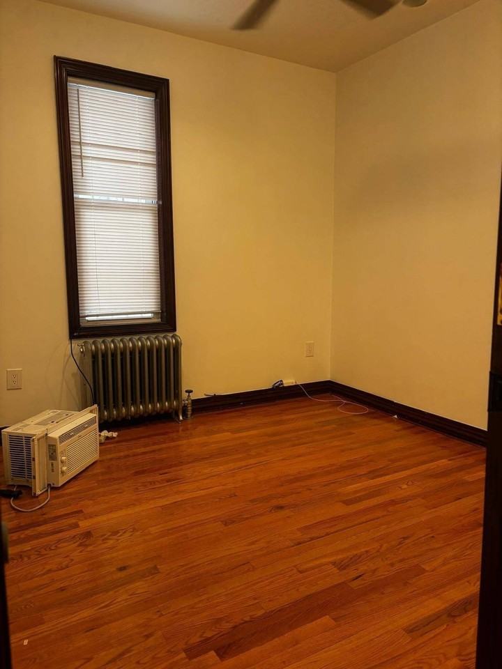 4131 18th Ave #1 - Photo 2 of 8
