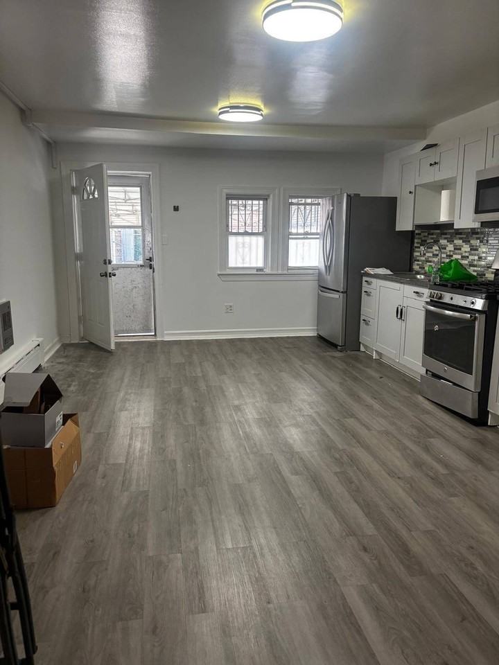 4131 18th Ave #1 - Photo 4 of 8