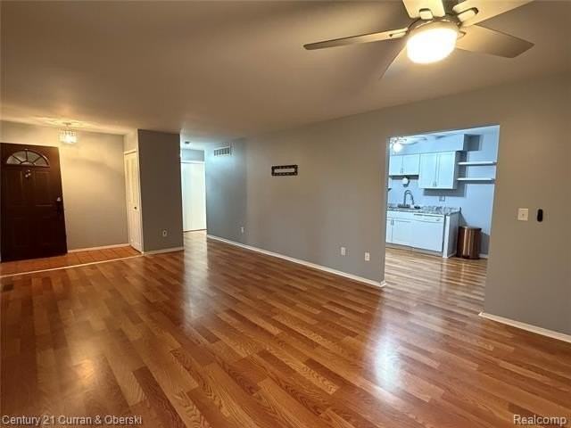 39596 Old Dominion Dr - Photo 4 of 13