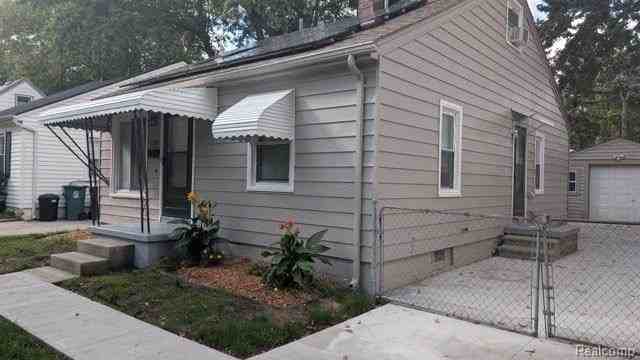 1305 Bauman Ave - Photo 3 of 22