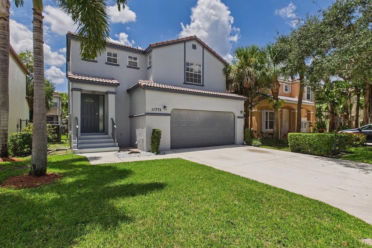 11772 Nw 1st St - Photo 3 of 45