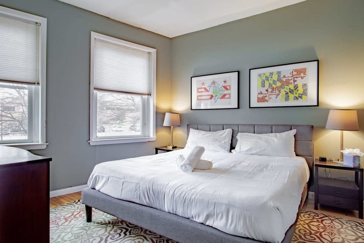 1203 W Virginia Ave Ne #1633284P - Photo 5 of 27