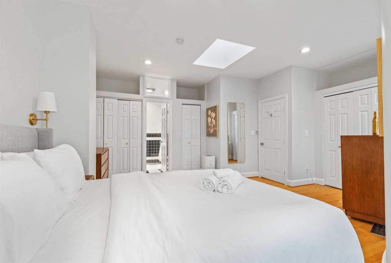 1425 New Jersey Avenue Northwest - Photo 6 of 28