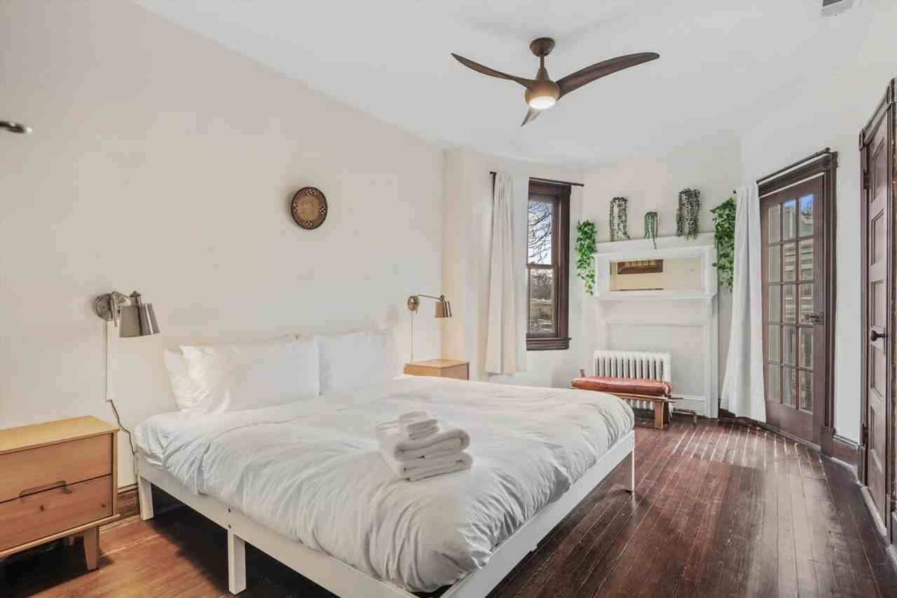 3601 New Hampshire Ave Nw #1633305P - Photo 4 of 28