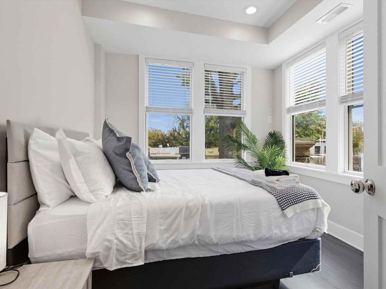 1200 Kennedy St Nw #1633295P - Photo 5 of 13