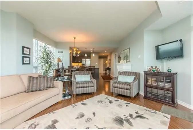 37 Ellen St #401 - Photo 2 of 19