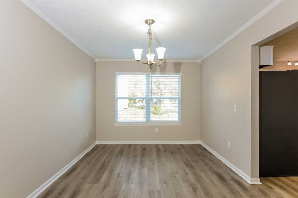 2327 Fullerton Dr - Photo 6 of 17