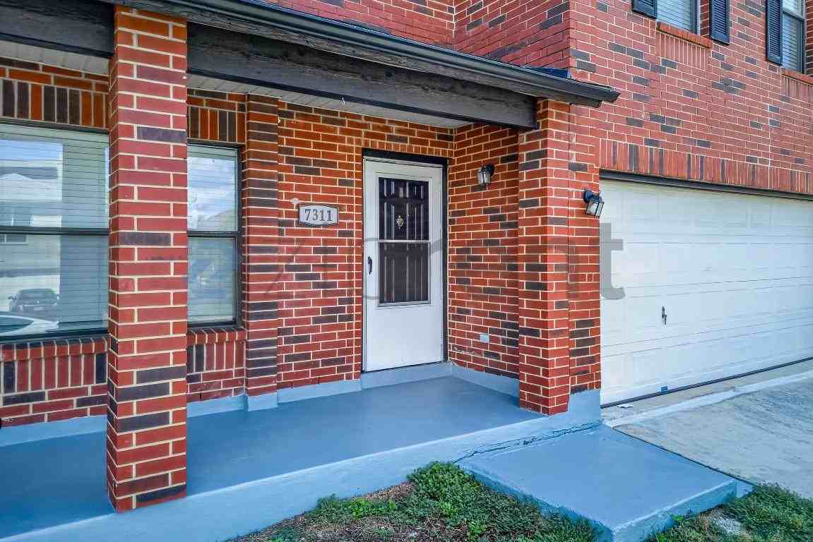 7311 Belmede Ct - Photo 4 of 41