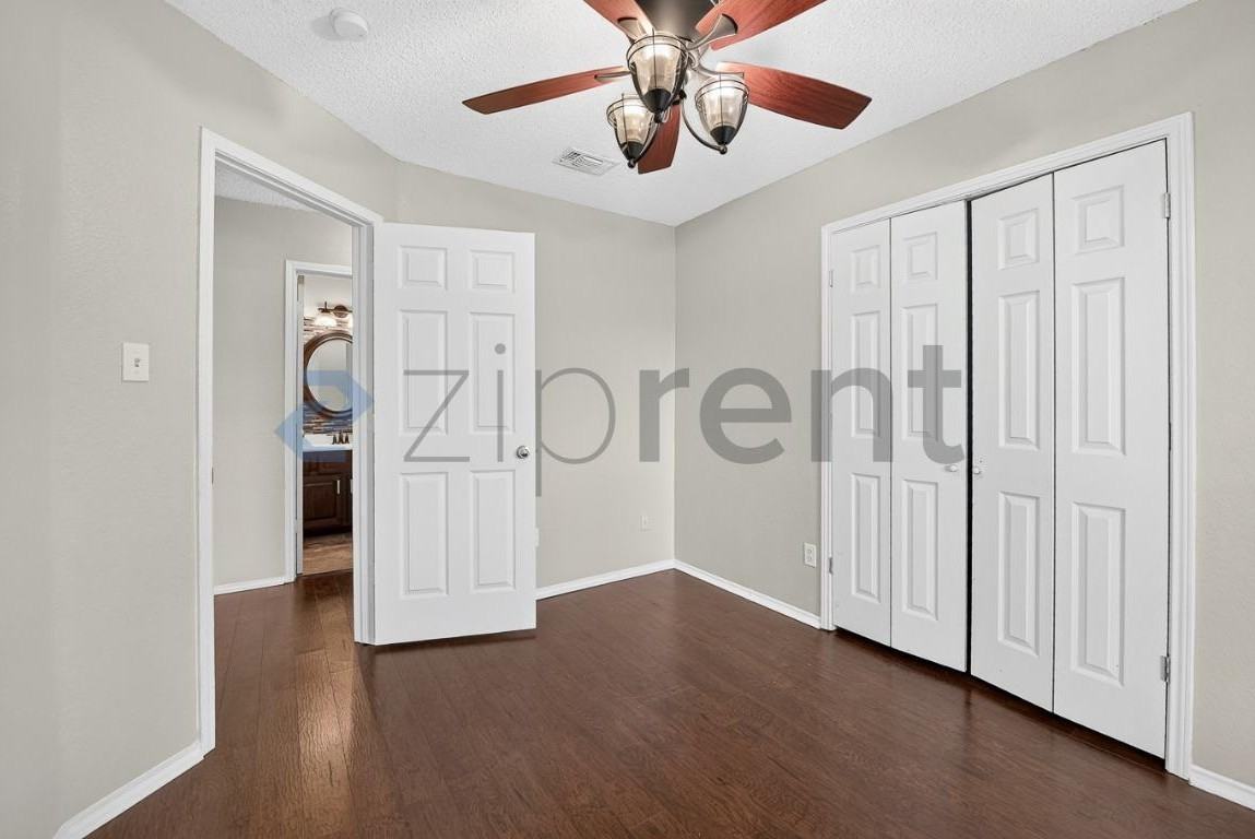 808 Chancellorsville Pkwy - Photo 7 of 34