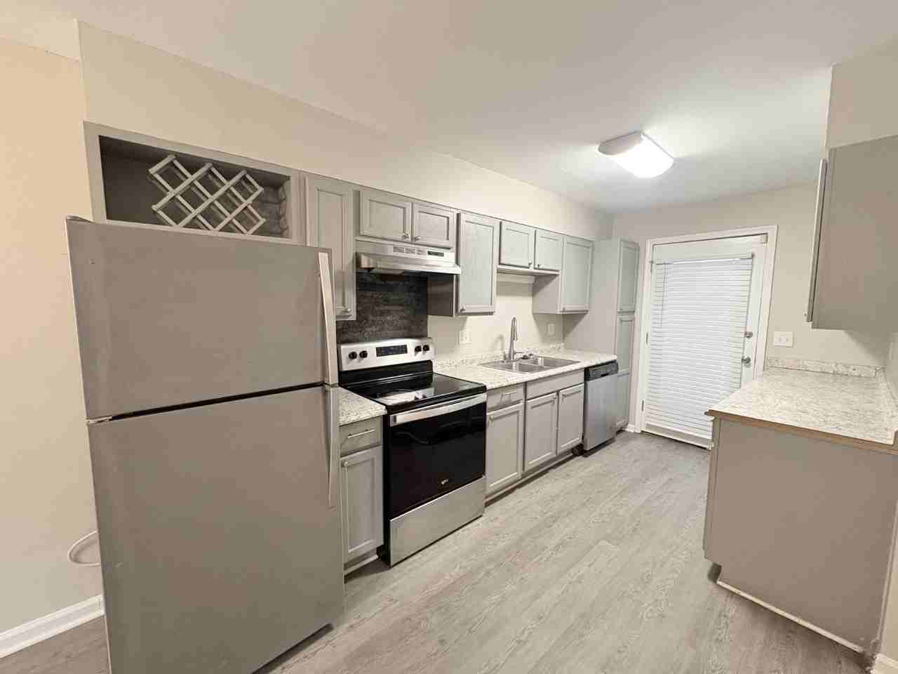 153 Wood Ct - Photo 6 of 11