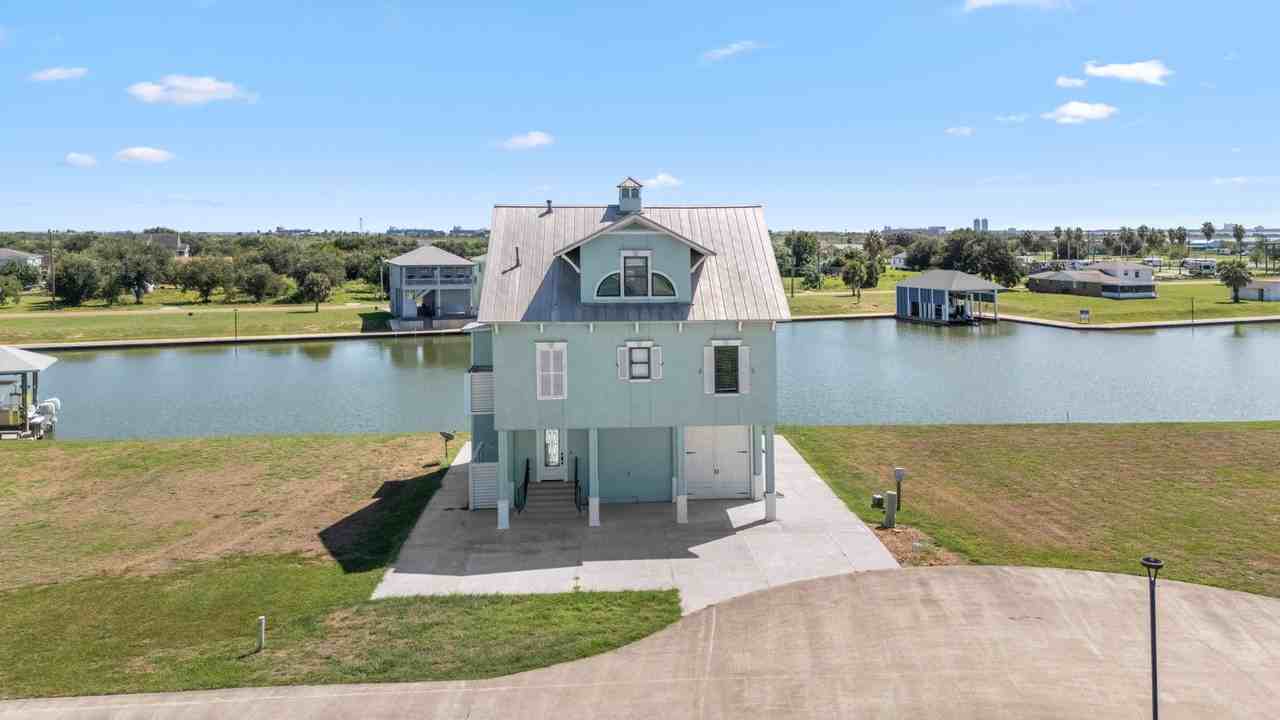 2000 Laguna Harbor Cove Blvd #1598139P - Photo 7 of 50