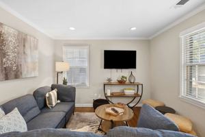 featured image of 4858 Carnes Ave