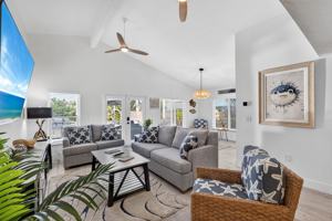 featured image of 8234 Midnight Pass Rd