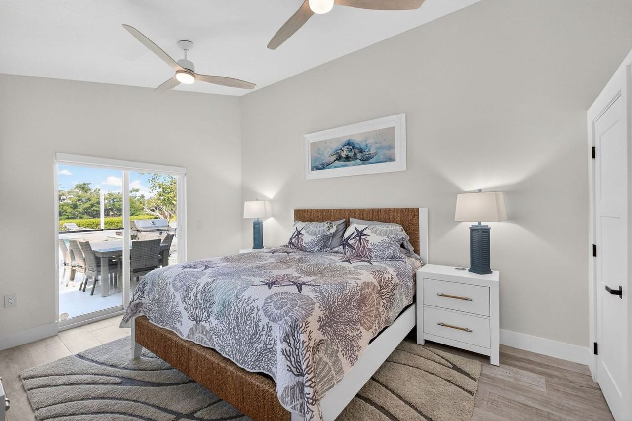 8234 Midnight Pass Rd #1620595P - Photo 6 of 34