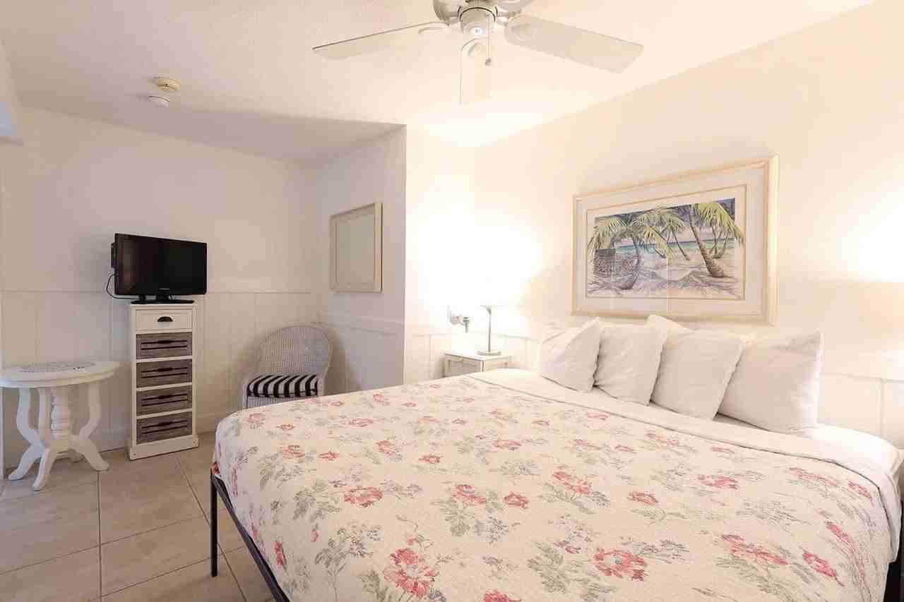 153 Beach Rd #1629373P - Photo 4 of 13