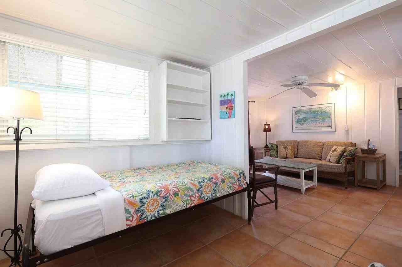 5306 Avenida Navarra #1629372P - Photo 5 of 16