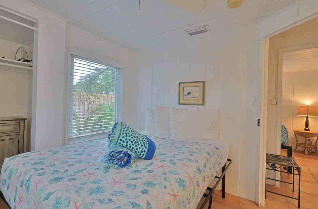 5302 Avenida Navarra #1629382P - Photo 5 of 14