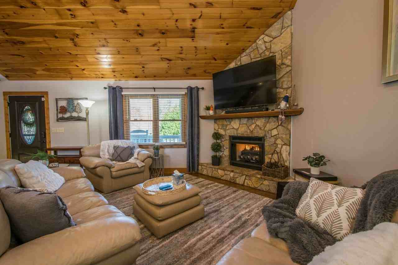 43 Evan Tyler Ln #1597153P - Photo 7 of 38