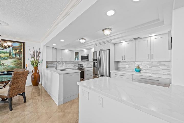3009 South Ocean Boulevard - Photo 4 of 8