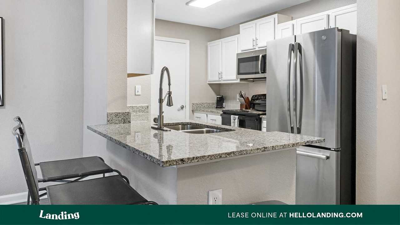 36635 W Honeycutt Road - Photo 2 of 31
