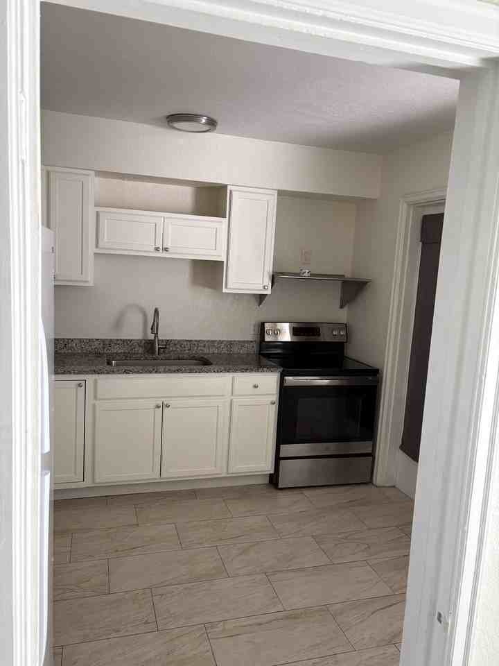600 Riverview Boulevard #1 - Photo 3 of 16