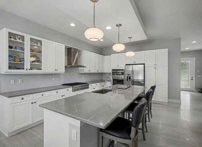 8125 Hobbes Way - Photo 2 of 8